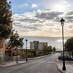 شقة Sunrise Apartment,